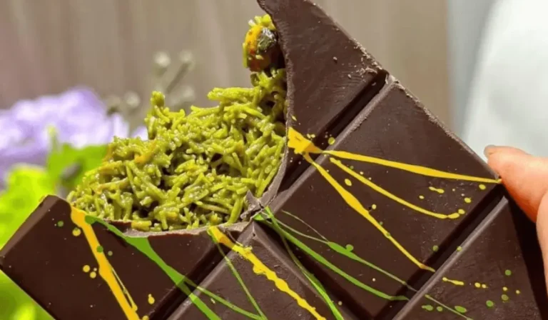 Dubai chocolate bar recipe topped with pistachio cream and kataifi crunch