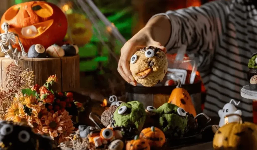 dubai chocolate cookies halloween theme